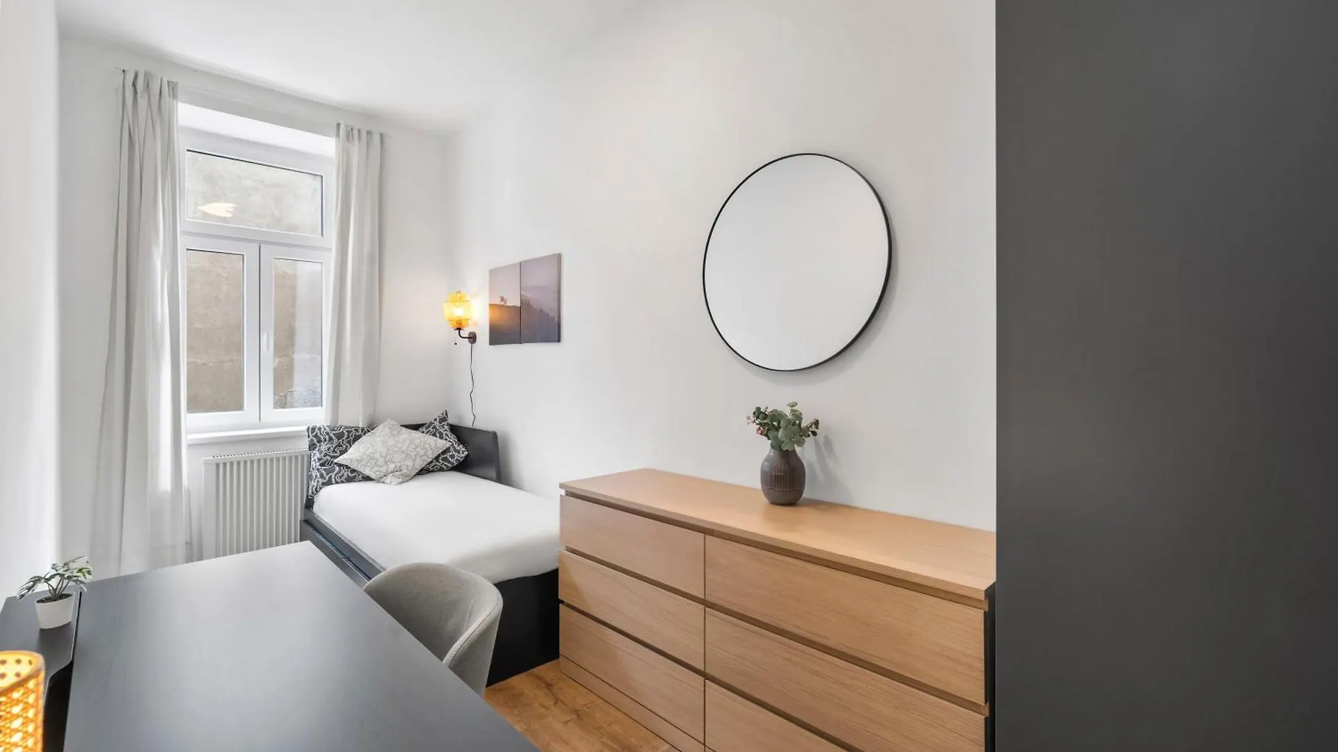 Bright And Quiet Apartments, Just 10 Minutes To U4, U6 And Schoenbrunn Palace Vienna 0*,  Austria