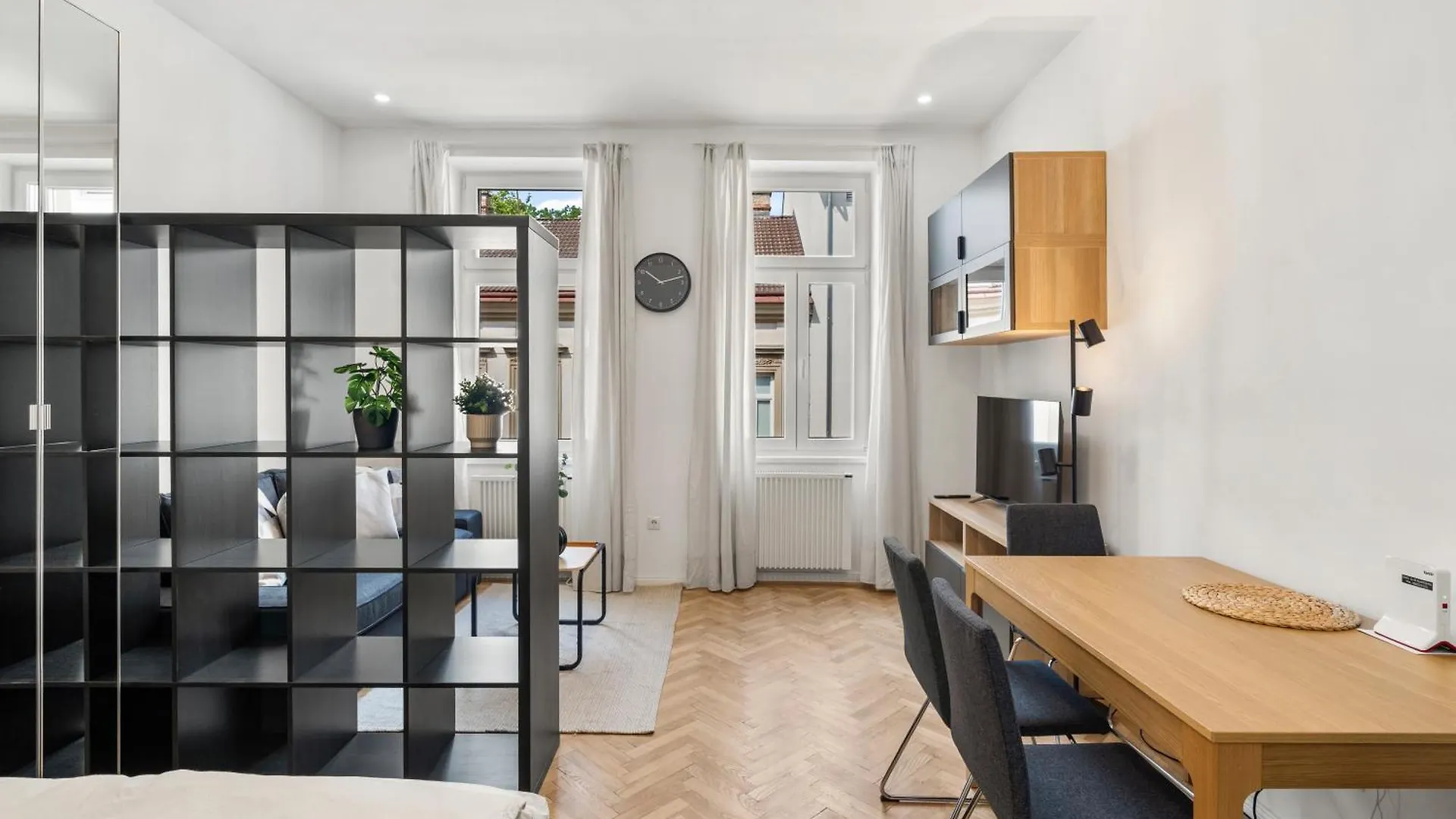 Apartment Bright And Quiet Apartments, Just 10 Minutes To U4, U6 And Schoenbrunn Palace Vienna
