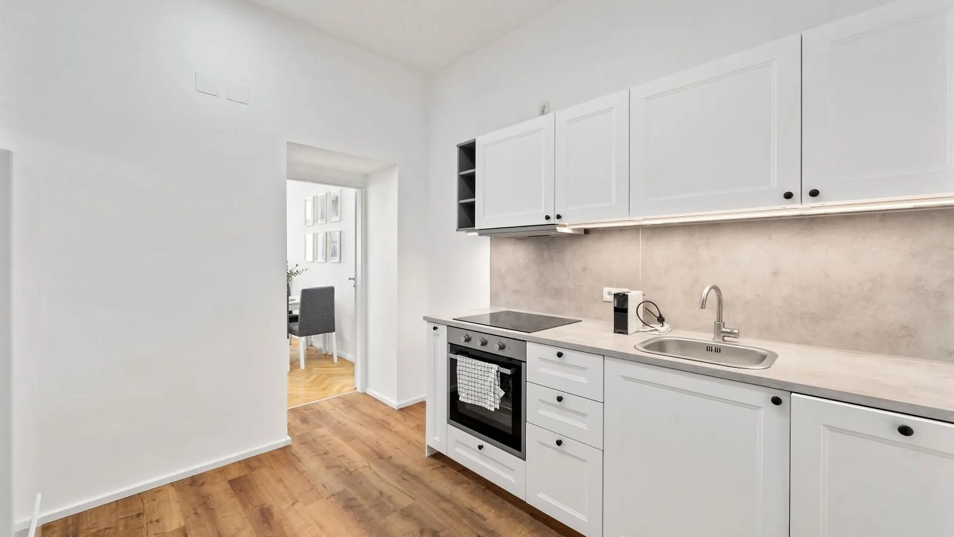 Bright And Quiet Apartments, Just 10 Minutes To U4, U6 And Schoenbrunn Palace Vienna 0*,  Austria